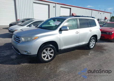 2011 Toyota Highlander Se V6 из США, поврежденный, VIN 5TDBK3EH6BS053661